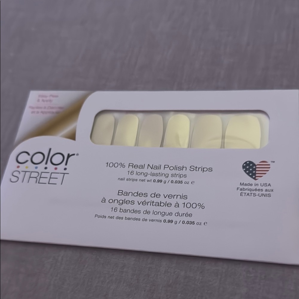 Color Street Nail Strips in Soft Cream Tie the Knot